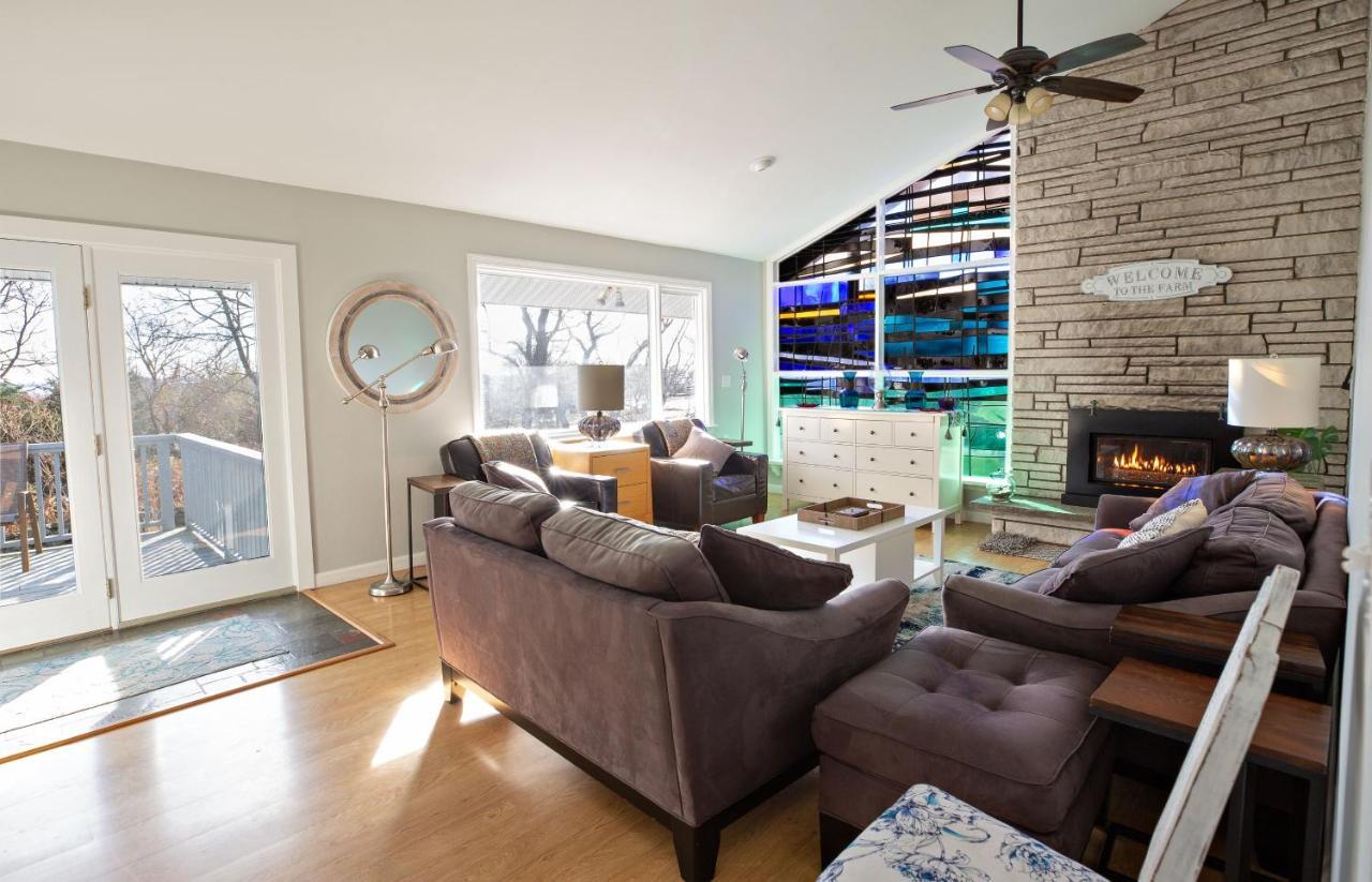 Unique Retreat With Private Patio, 4 King Beds And Bbq Vila Groton Exterior foto