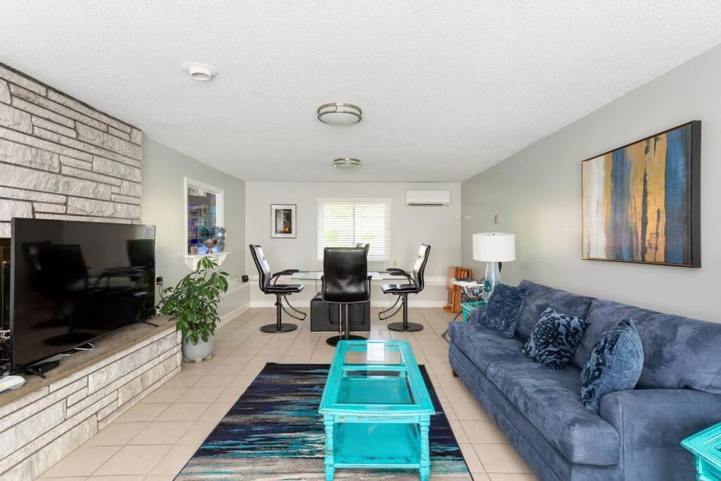 Unique Retreat With Private Patio, 4 King Beds And Bbq Vila Groton Exterior foto