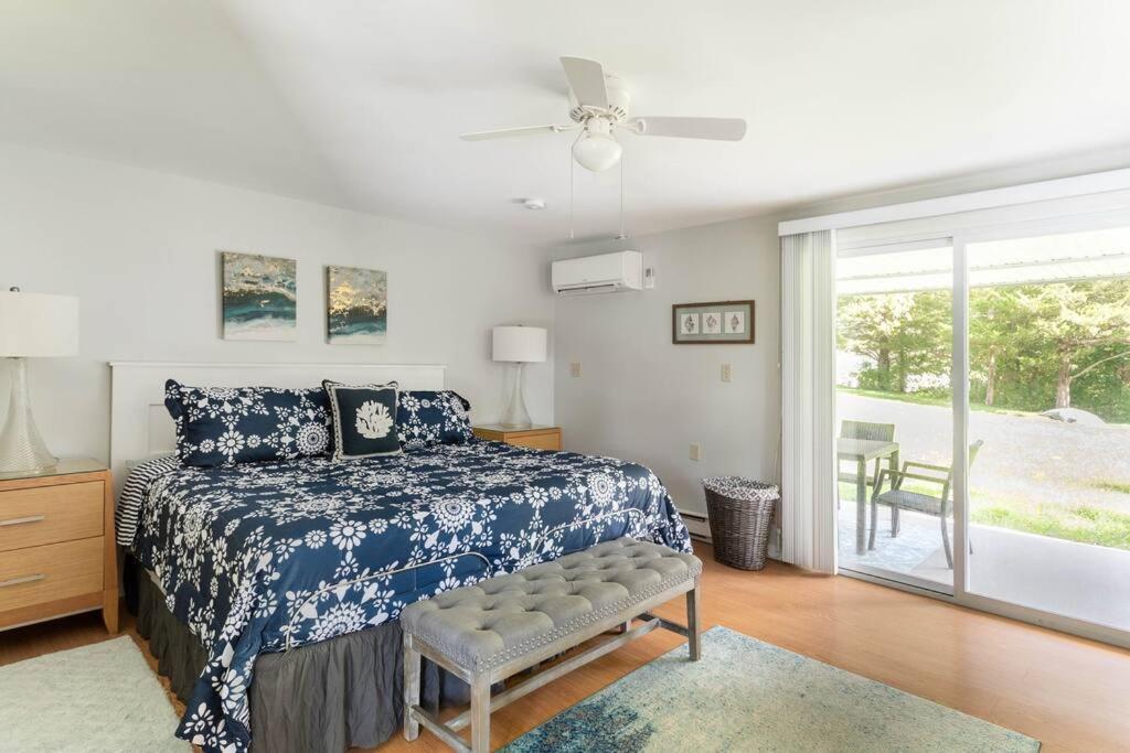 Unique Retreat With Private Patio, 4 King Beds And Bbq Vila Groton Exterior foto