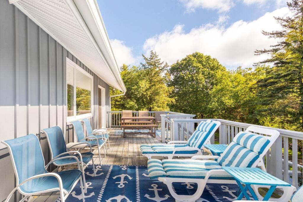 Unique Retreat With Private Patio, 4 King Beds And Bbq Vila Groton Exterior foto
